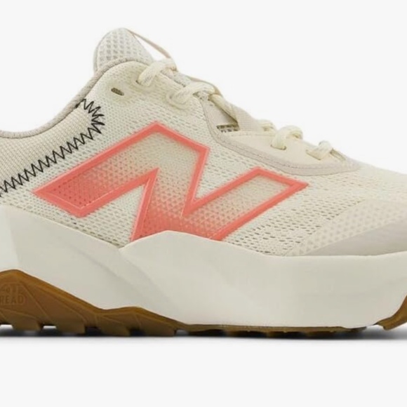 BRAND NEW - New Balance Womens Dynasoft Nitrel V6 Trail Running Shoe - Picture 3 of 4